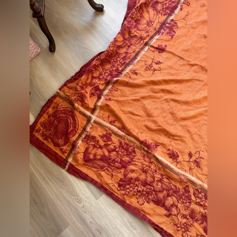 Williams Sonoma 70” by 108” Thanksgiving Linen Tablecloth - Picture 7 of 15